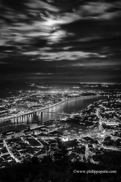 Tirages d'Art en édition limitée et numérotée - Série "Tournon la nuit" view 5